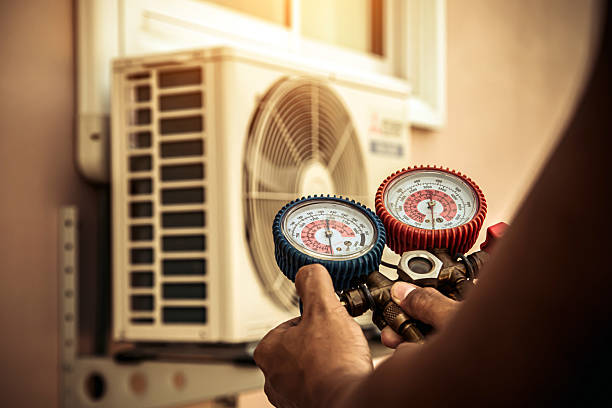 Professional Hvac Maintenance technician working in Piñon Hills, CA